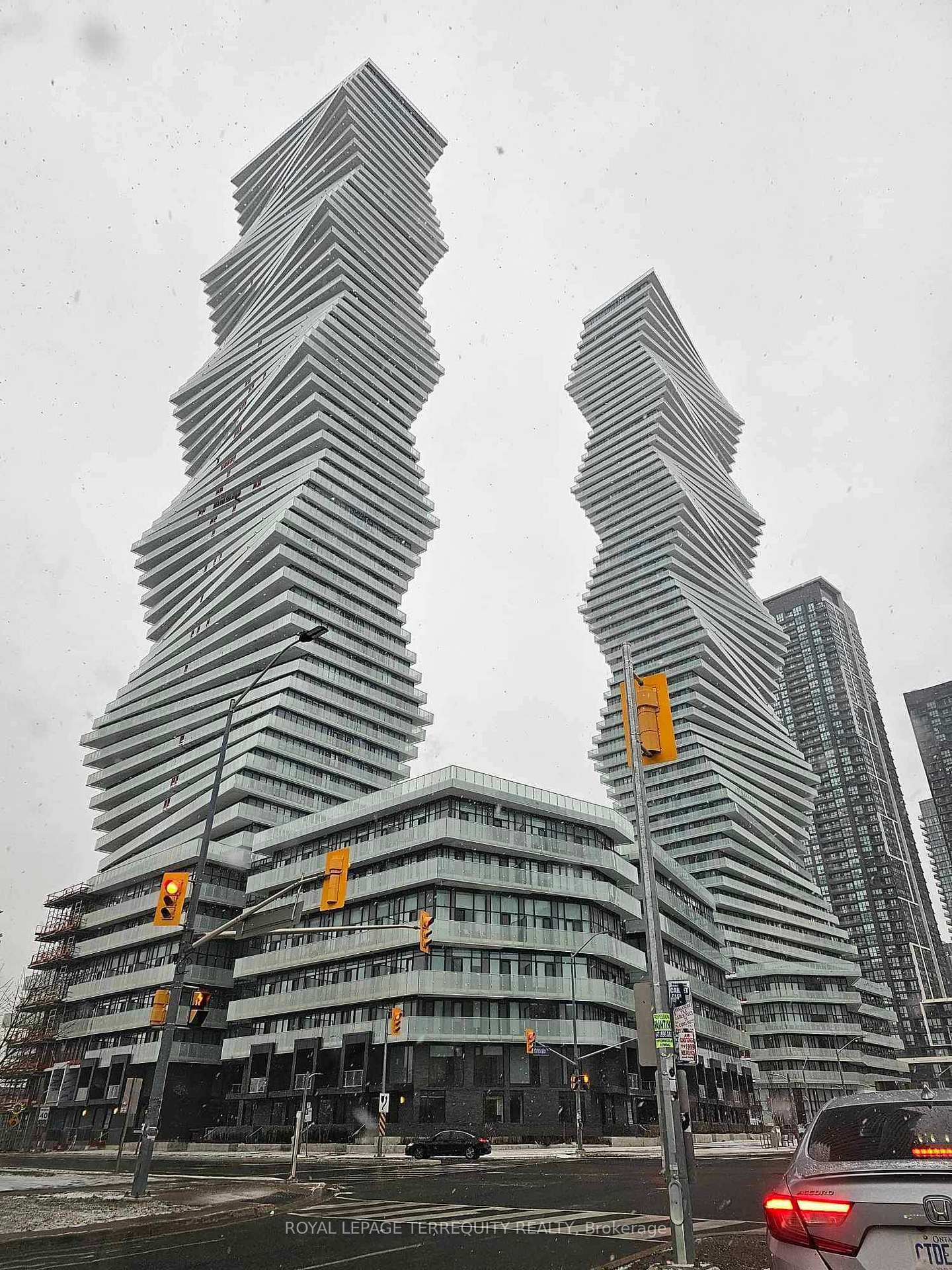 4611-3883 Quartz Road, Mississauga, ON - Outdoor