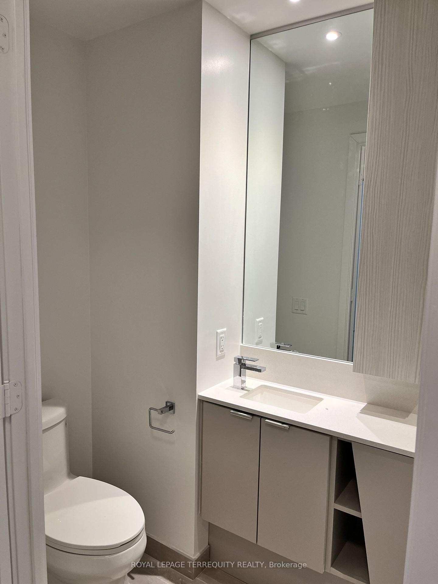 4611-3883 Quartz Road, Mississauga, ON - Indoor Photo Showing Bathroom