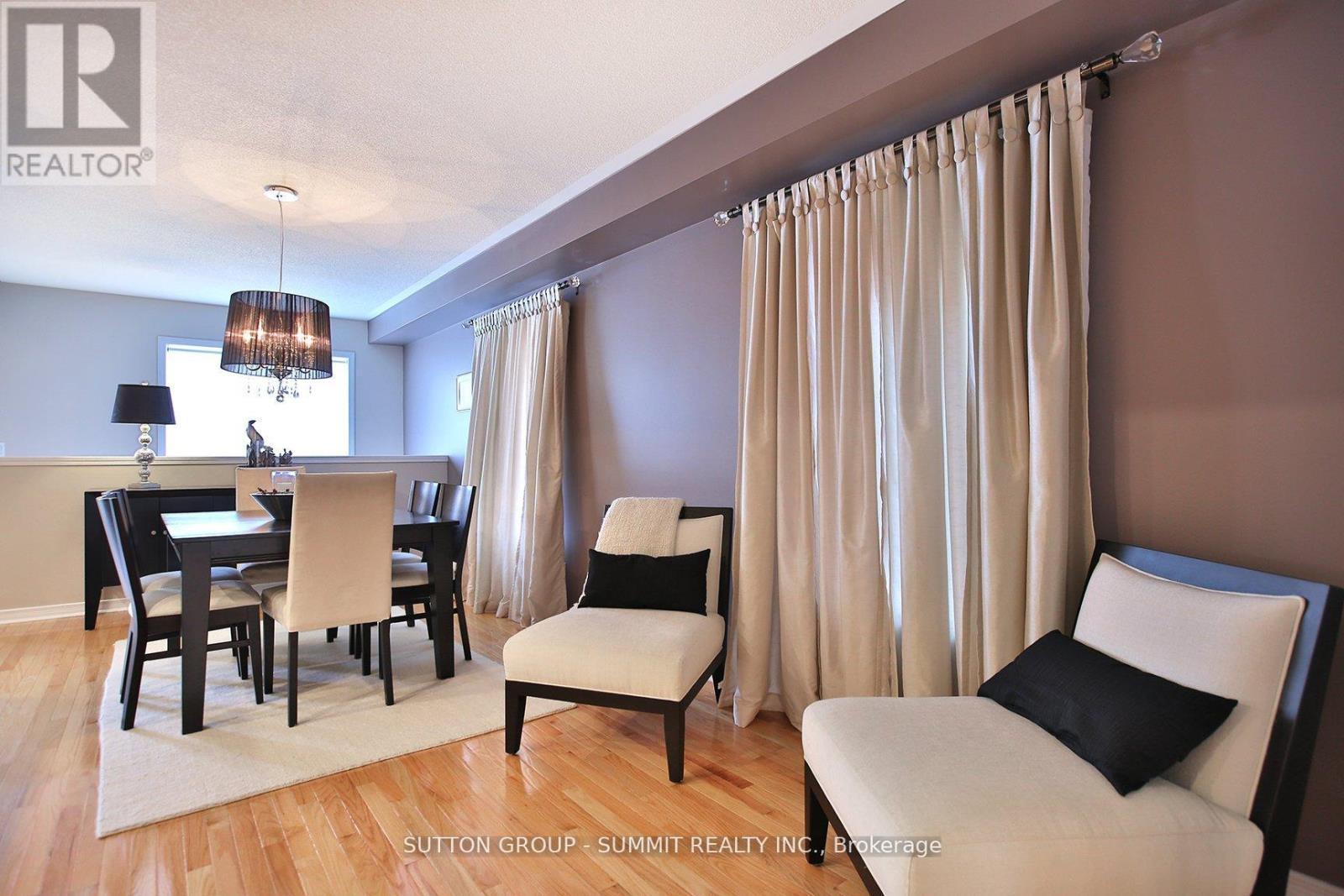 3122 Cabano Crescent, Mississauga, ON - Indoor Photo Showing Dining Room
