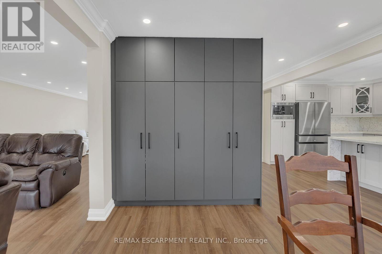 125 Valera Drive, Hamilton, ON - Indoor