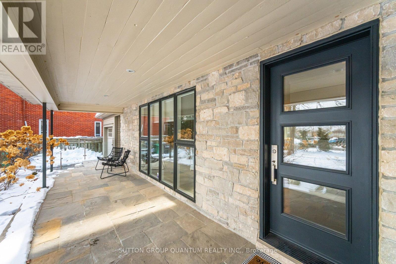 133 Mineola Road E, Mississauga, ON - With Deck Patio Veranda With Exterior