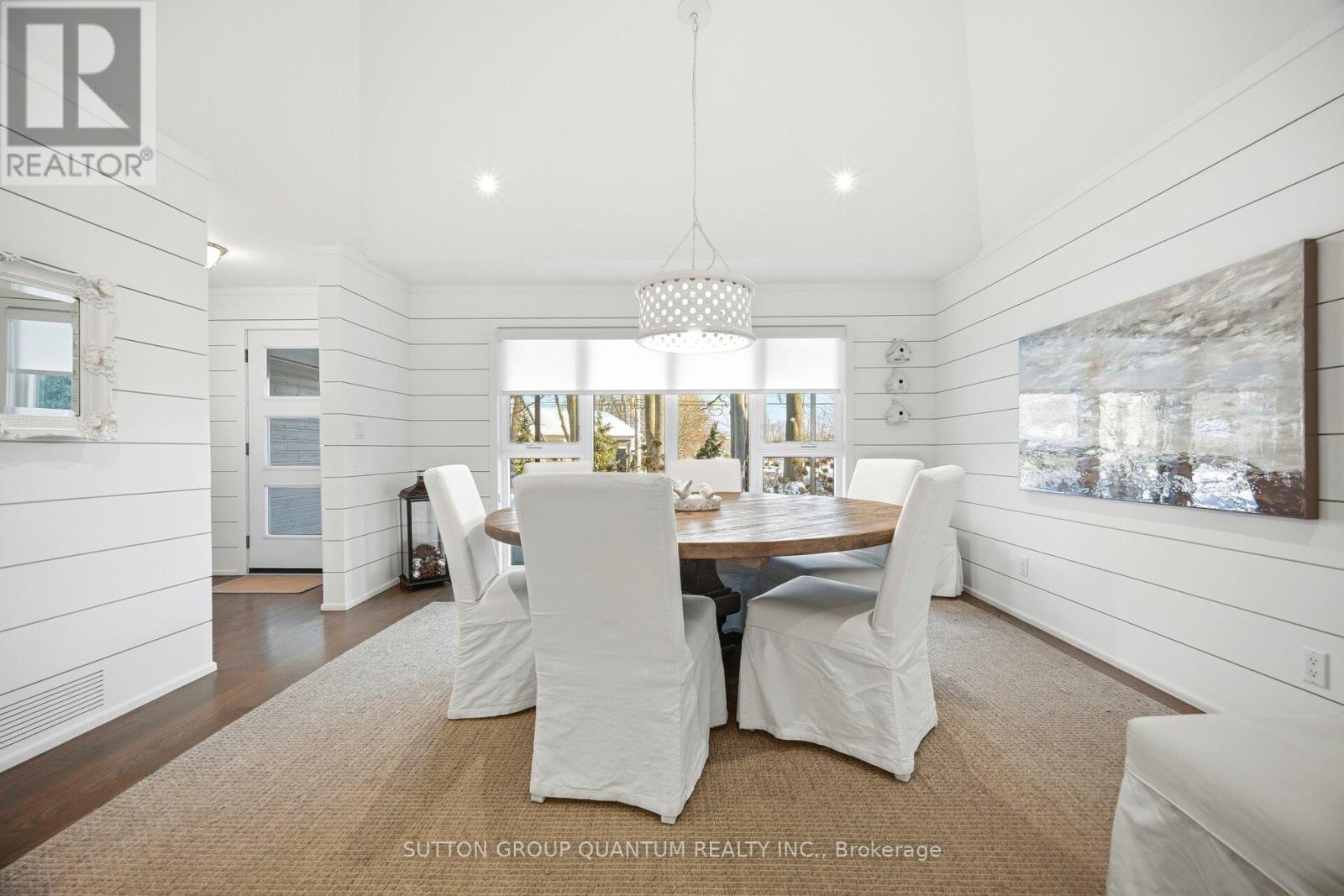133 Mineola Road E, Mississauga, ON - Indoor Photo Showing Dining Room