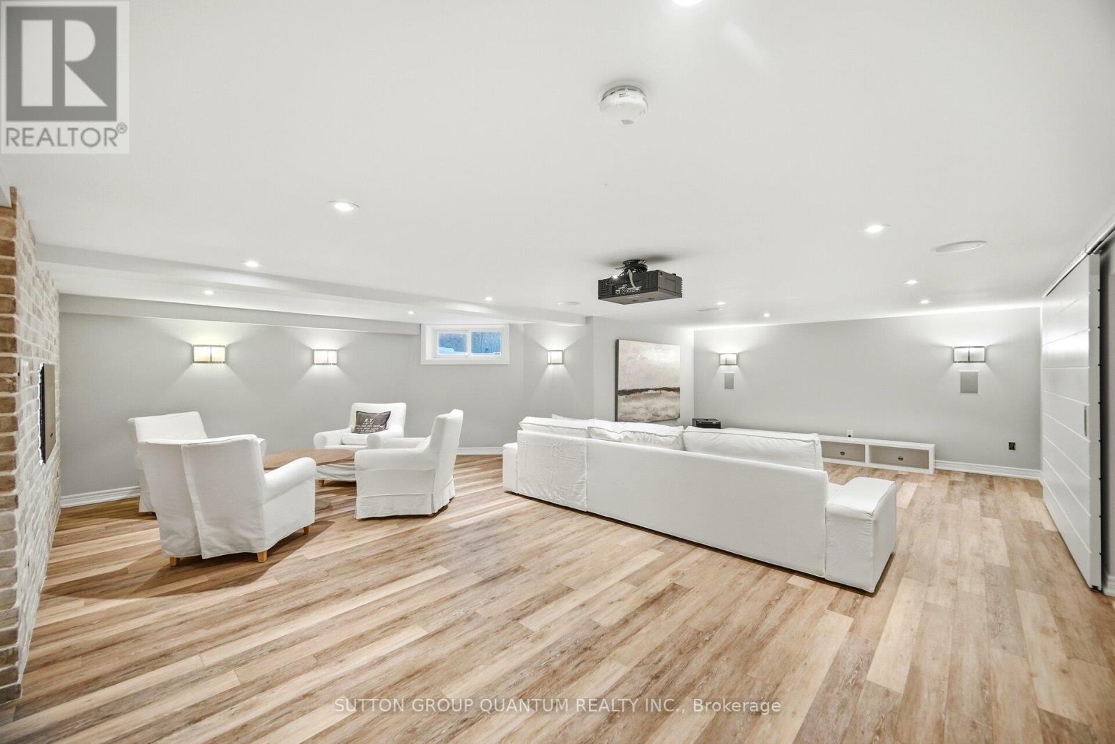 133 Mineola Road E, Mississauga, ON - Indoor