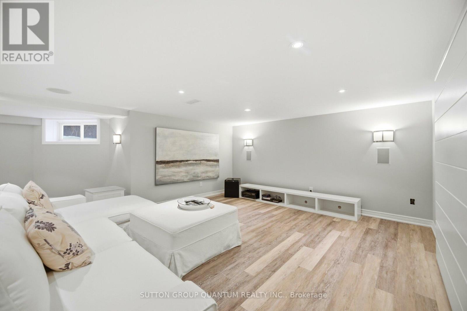 133 Mineola Road E, Mississauga, ON - Indoor