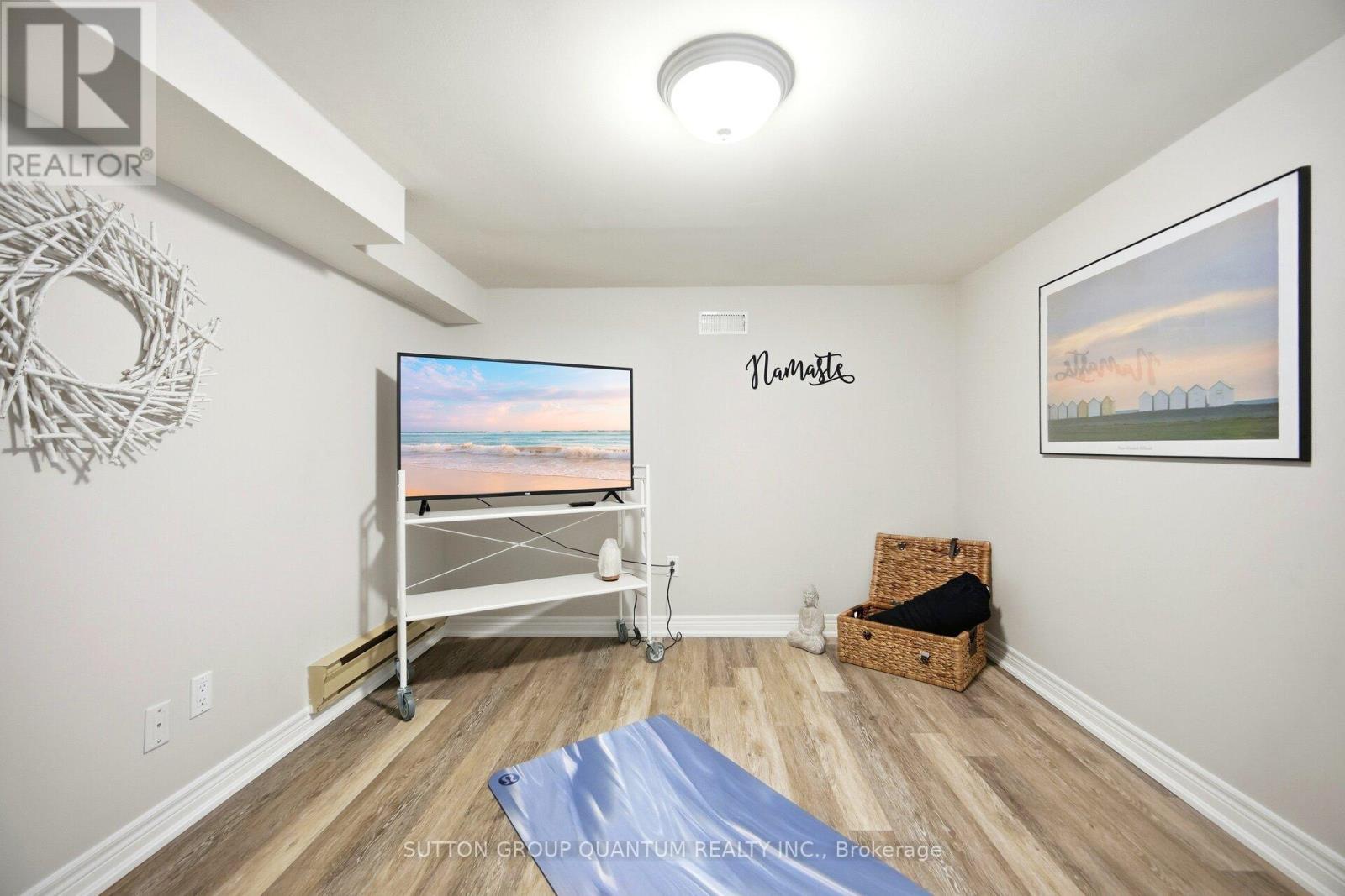 133 Mineola Road E, Mississauga, ON - Indoor