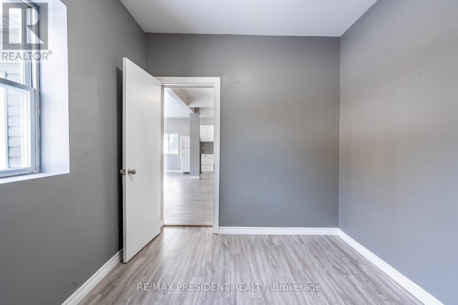 37 Catherine Street, St. Catharines, ON - Indoor Photo Showing Other Room