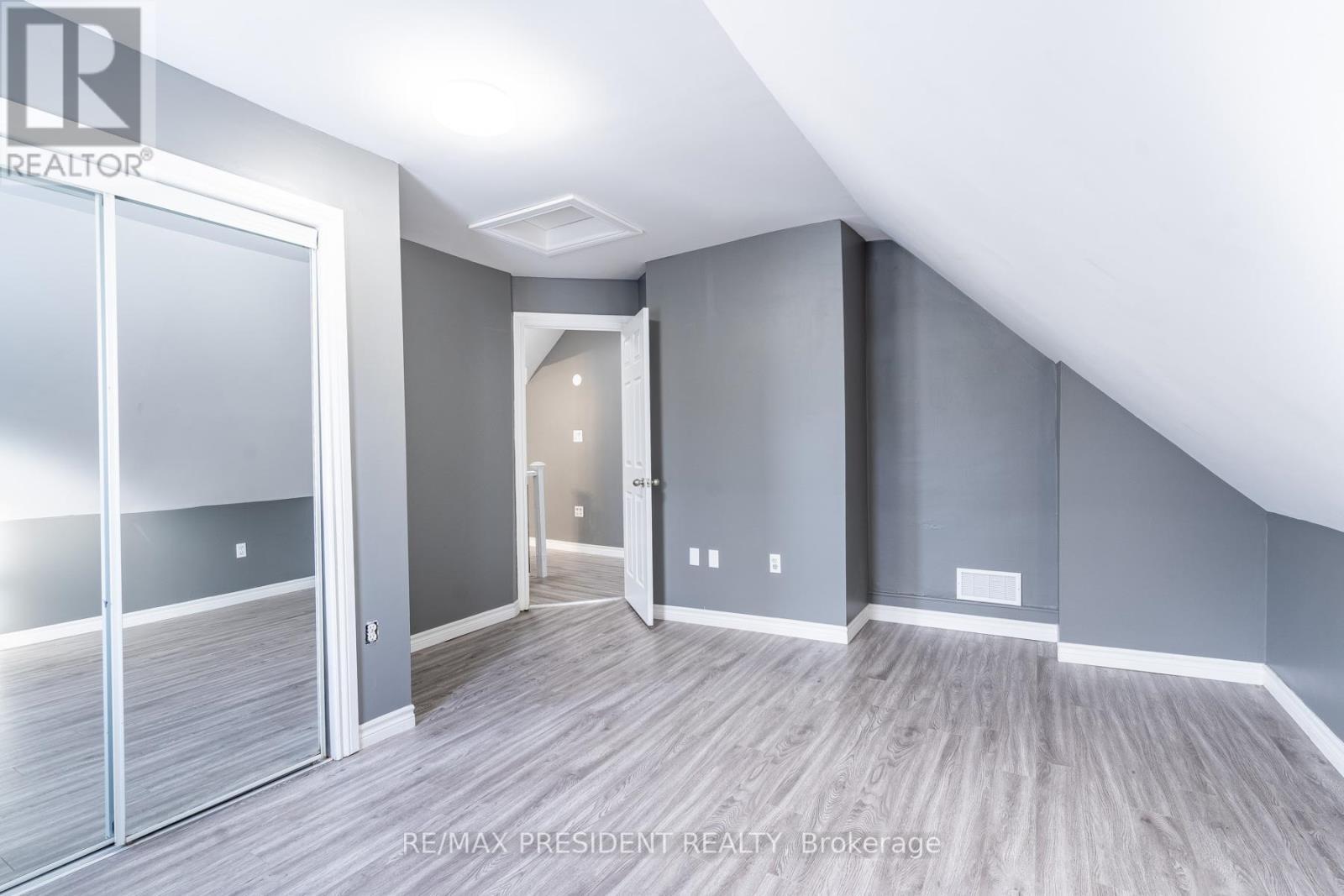 37 Catherine Street, St. Catharines, ON - Indoor Photo Showing Other Room