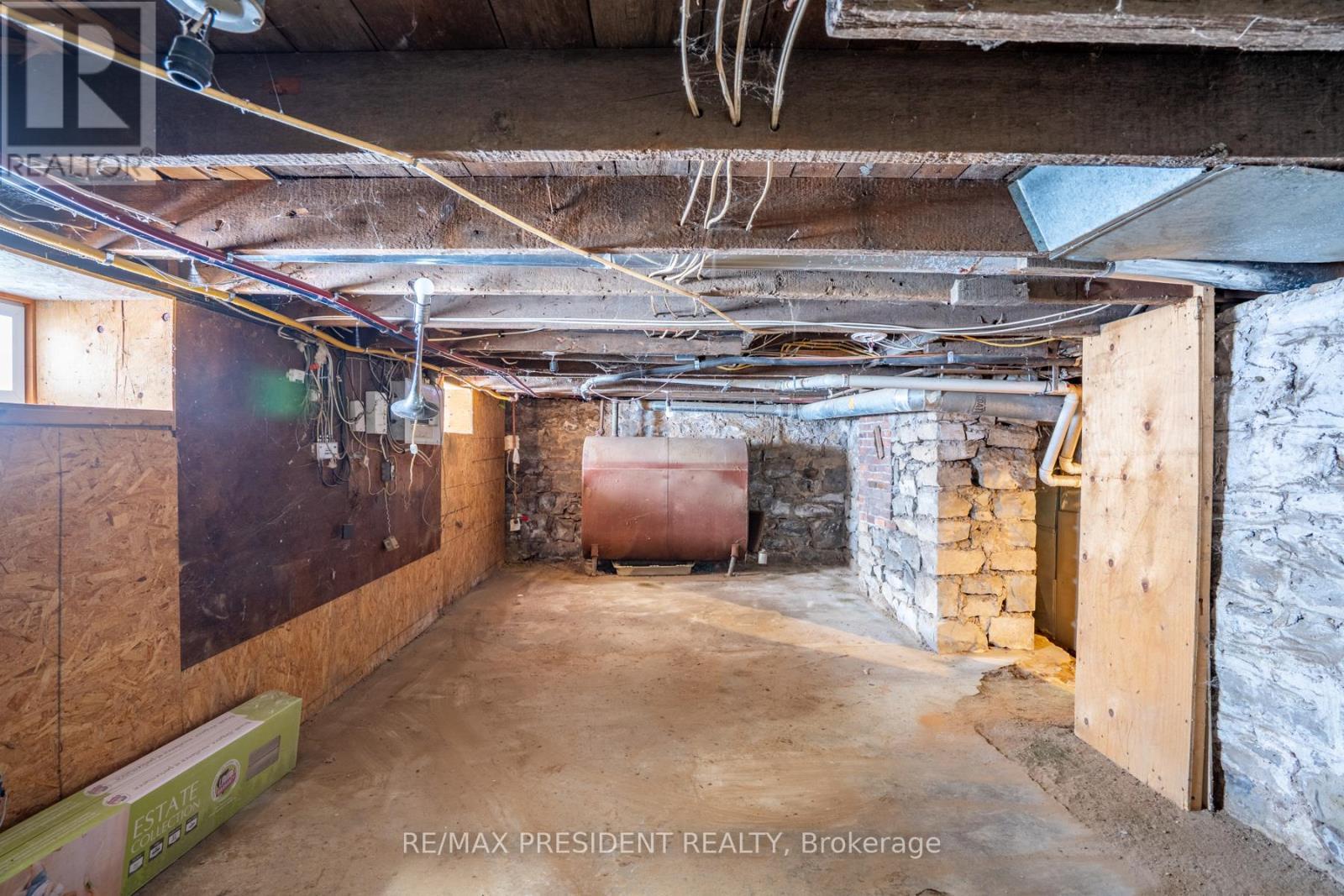 37 Catherine Street, St. Catharines, ON - Indoor Photo Showing Basement
