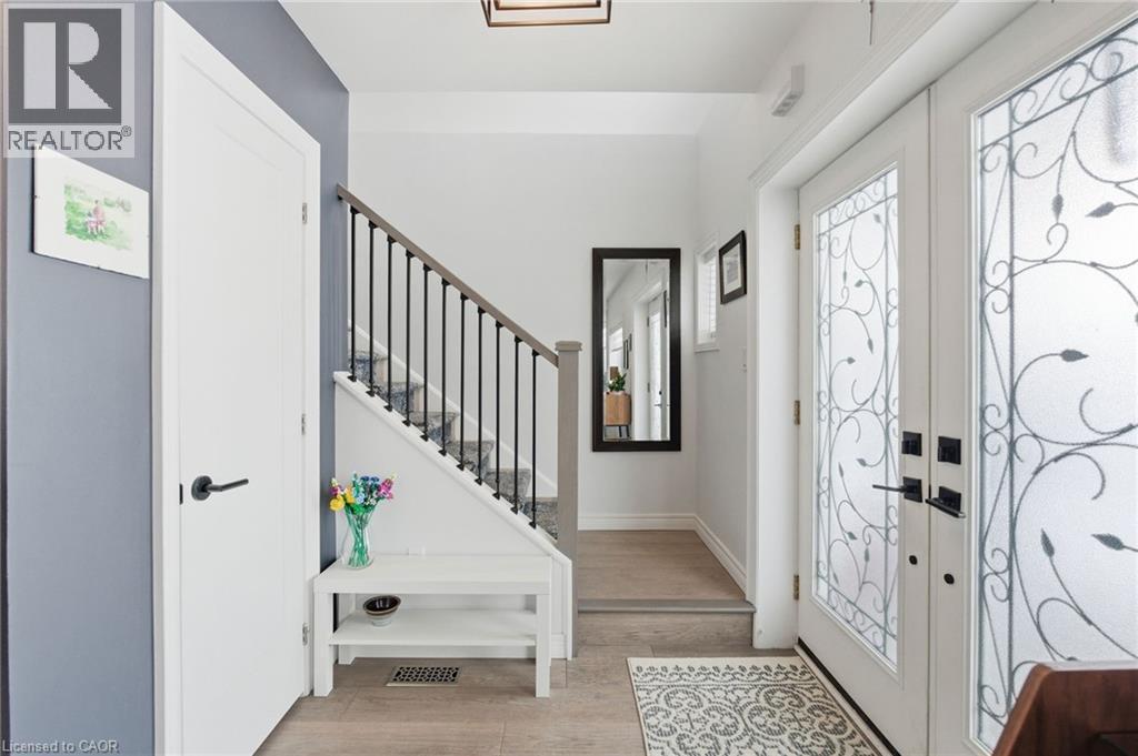 49 Brucedale Avenue E, Hamilton, ON - Indoor Photo Showing Other Room