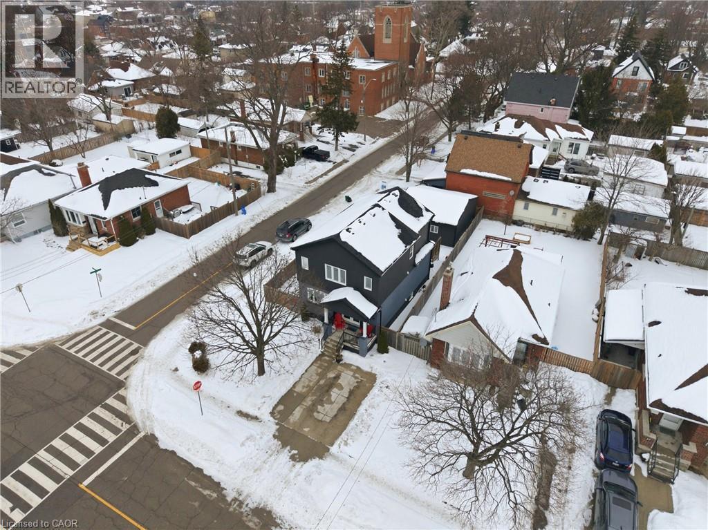 49 Brucedale Avenue E, Hamilton, ON - Outdoor