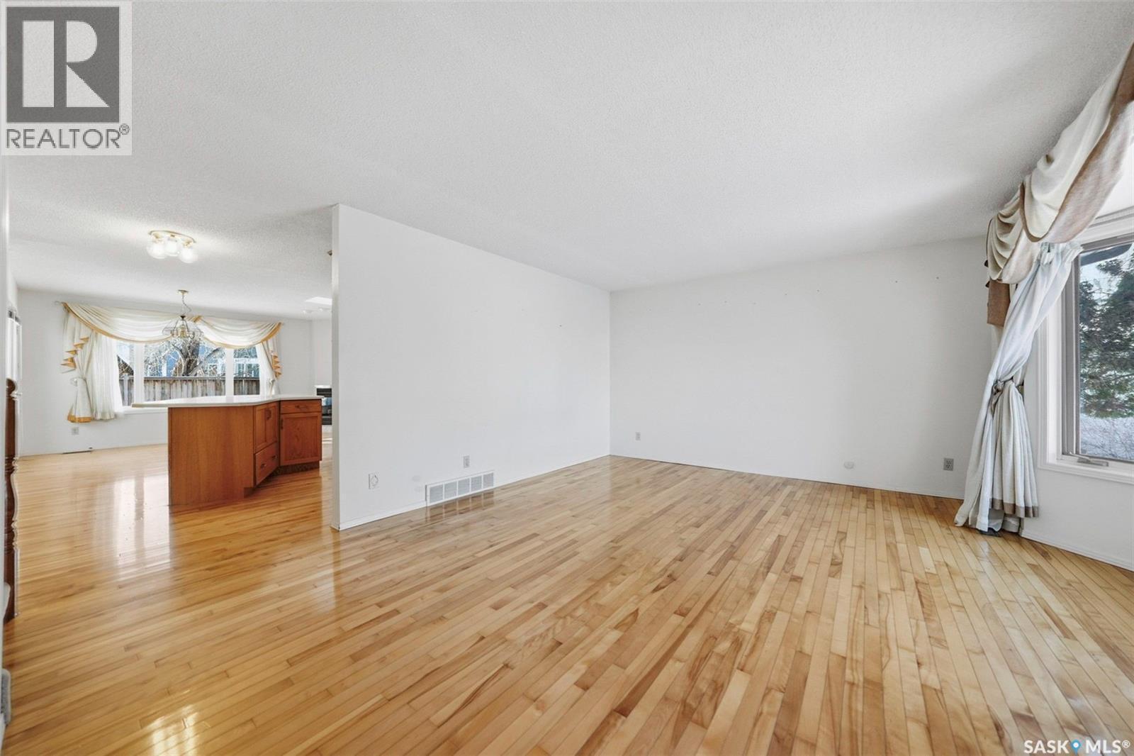 110 Cowley Road, Saskatoon, SK - Indoor Photo Showing Other Room