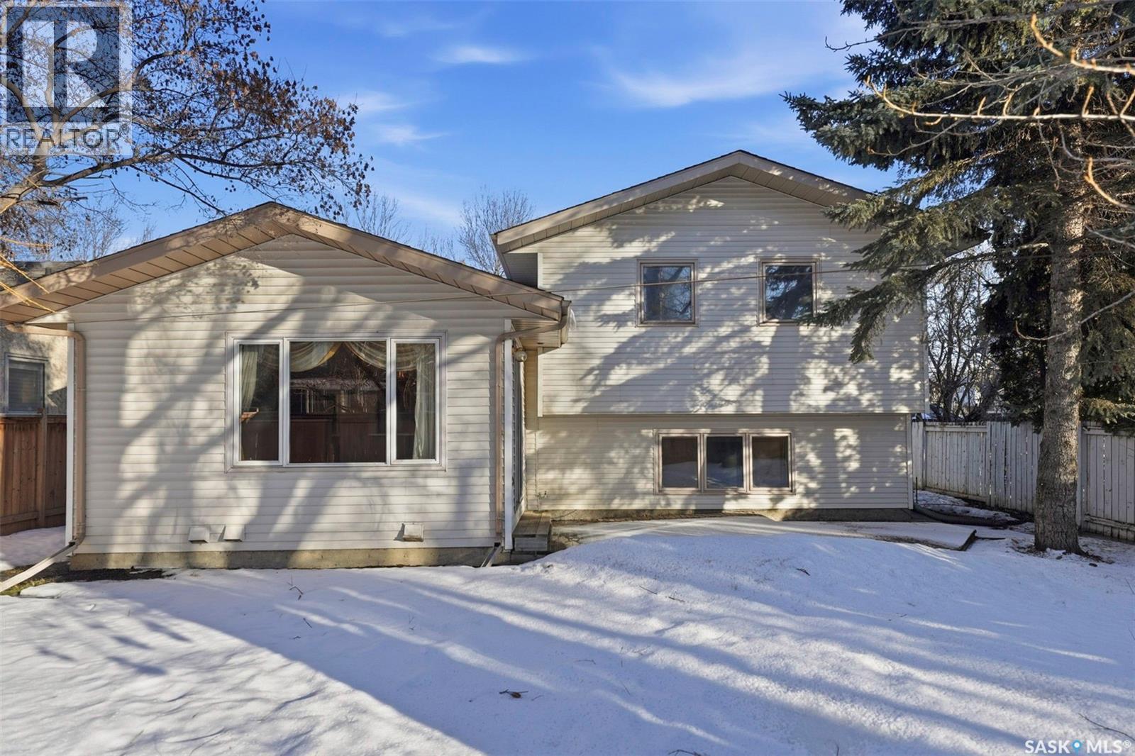 110 Cowley Road, Saskatoon, SK - Outdoor