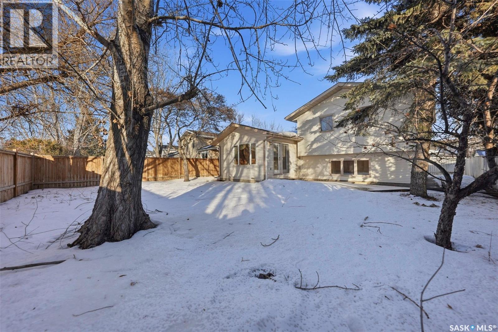 110 Cowley Road, Saskatoon, SK - Outdoor