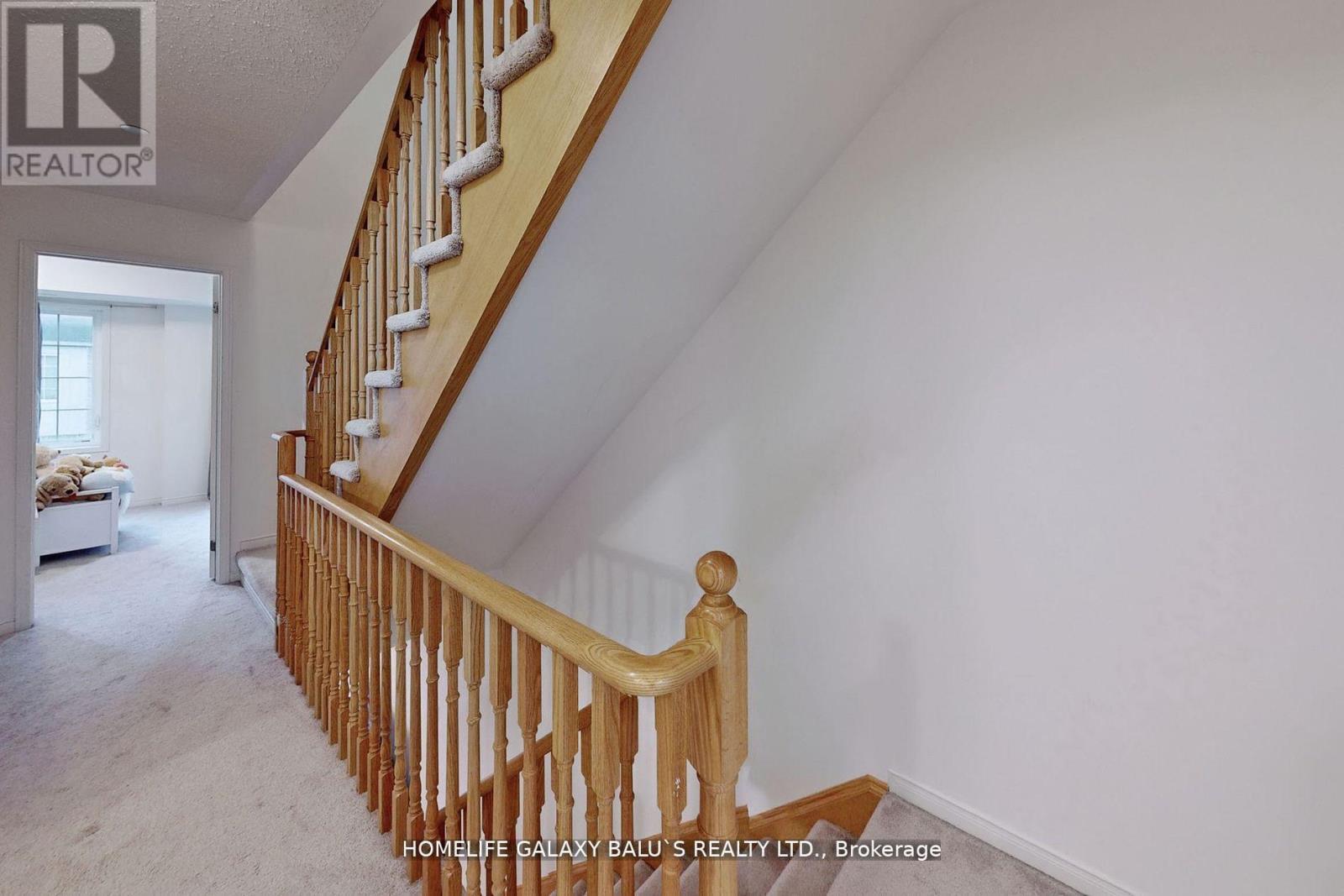 46 Filly Path, Oshawa, ON - Indoor Photo Showing Other Room