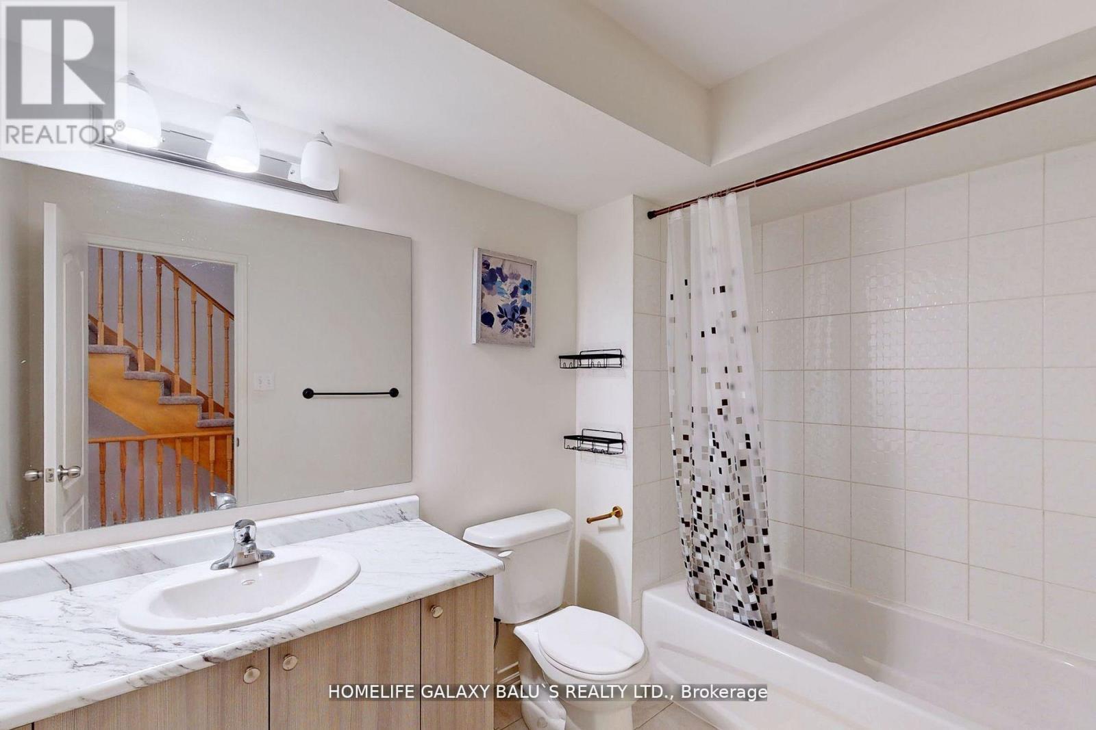 46 Filly Path, Oshawa, ON - Indoor Photo Showing Bathroom