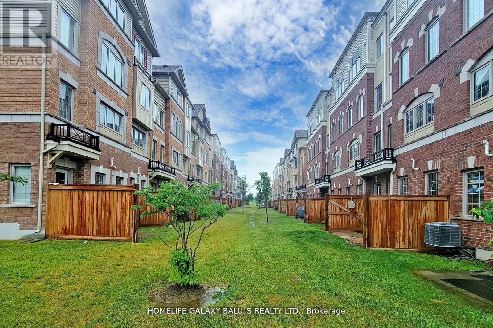 46 Filly Path, Oshawa, ON - Outdoor