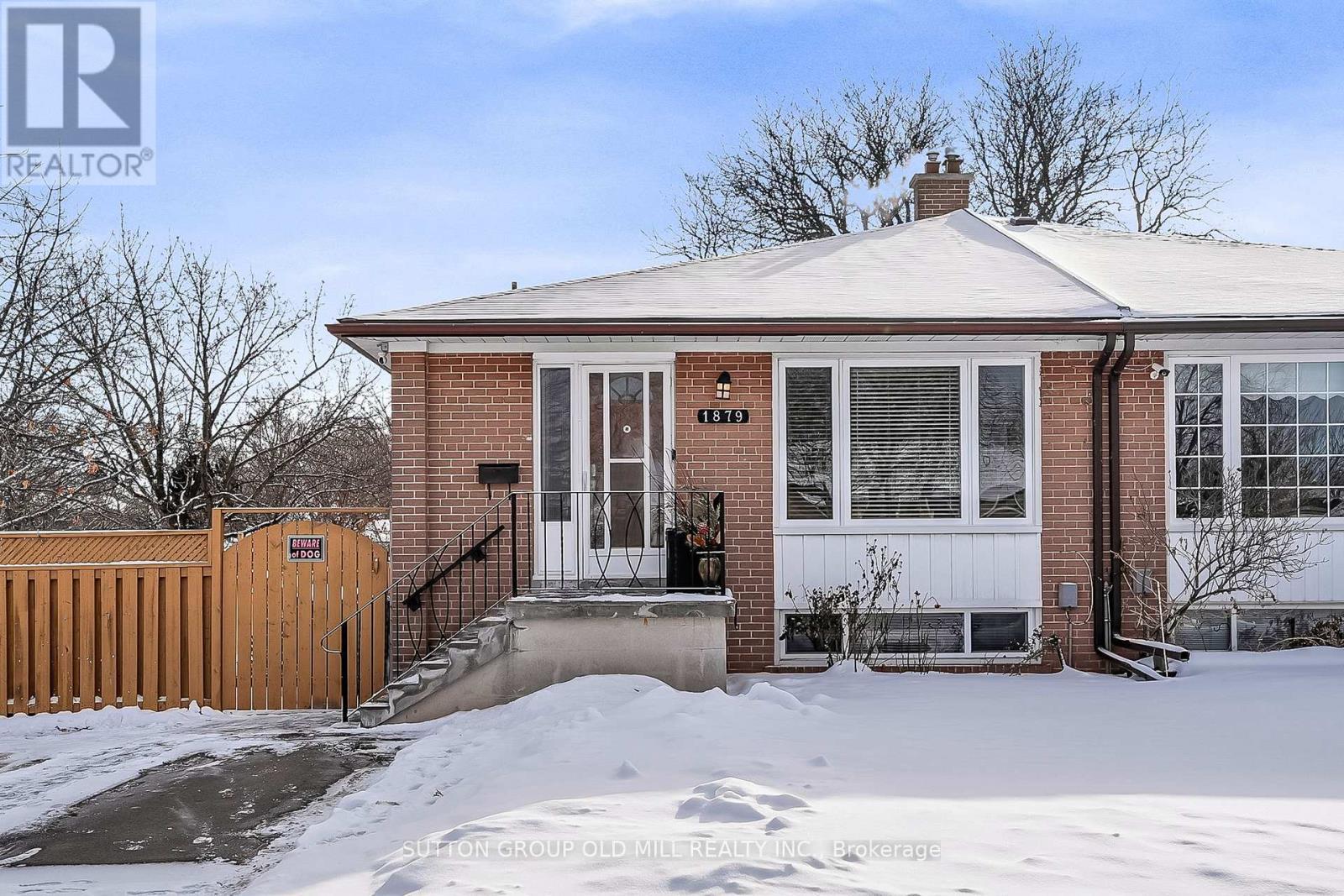 1879 Sandgate Crescent, Mississauga, ON - Outdoor
