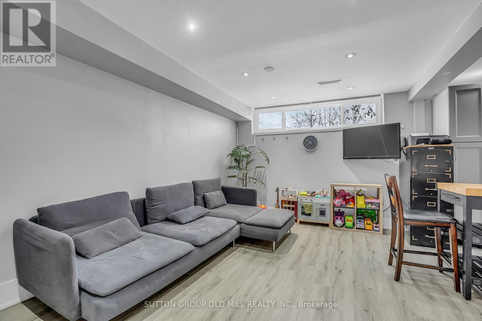 1879 Sandgate Crescent, Mississauga, ON - Indoor