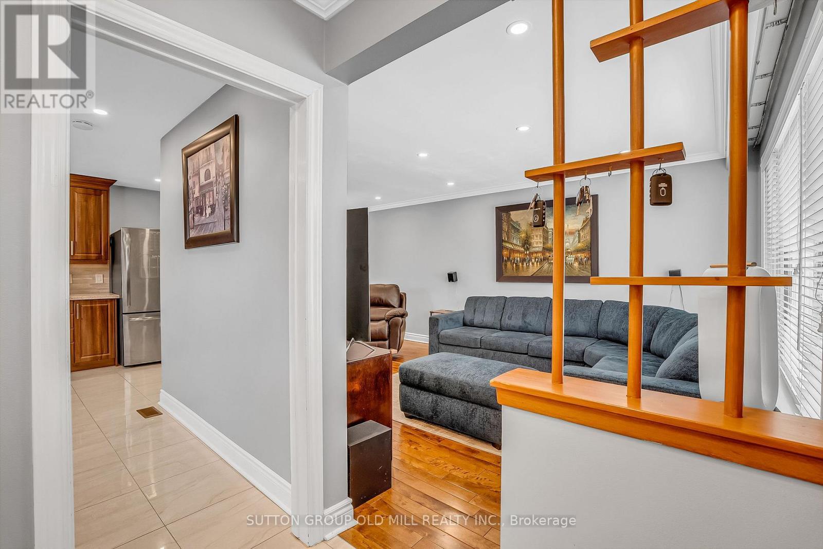 1879 Sandgate Crescent, Mississauga, ON - Indoor Photo Showing Other Room