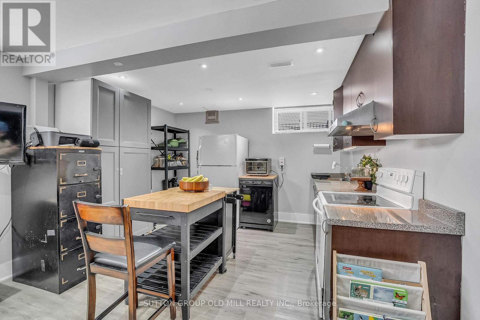 1879 Sandgate Crescent, Mississauga, ON - Indoor