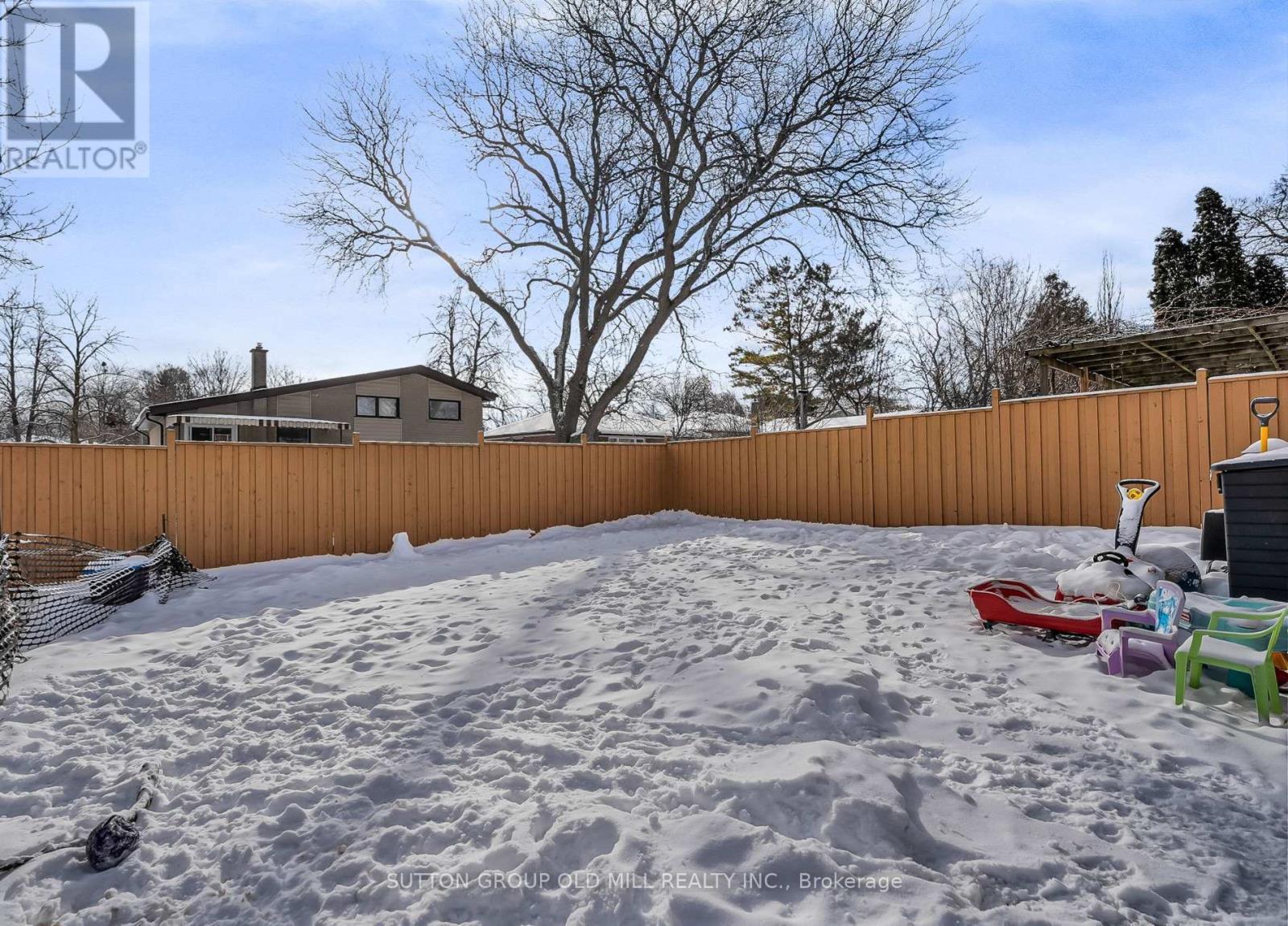 1879 Sandgate Crescent, Mississauga, ON - Outdoor