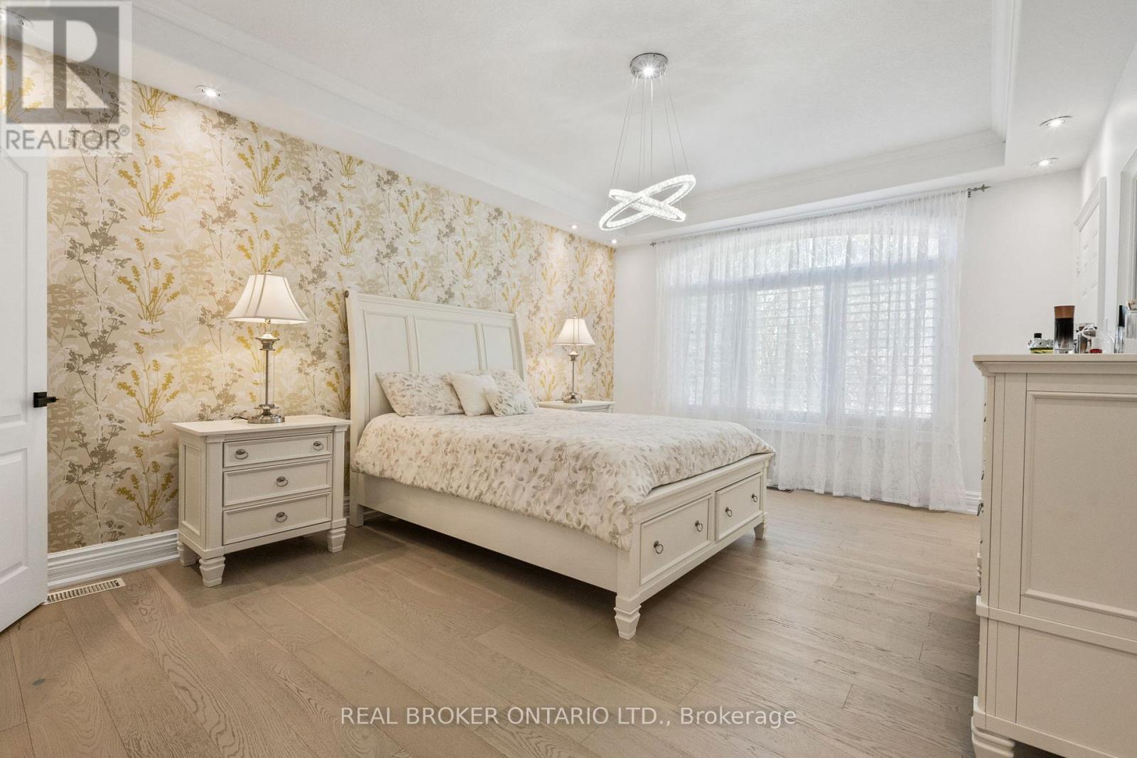 215 Black Maple Court, Kitchener, ON - Indoor Photo Showing Bedroom