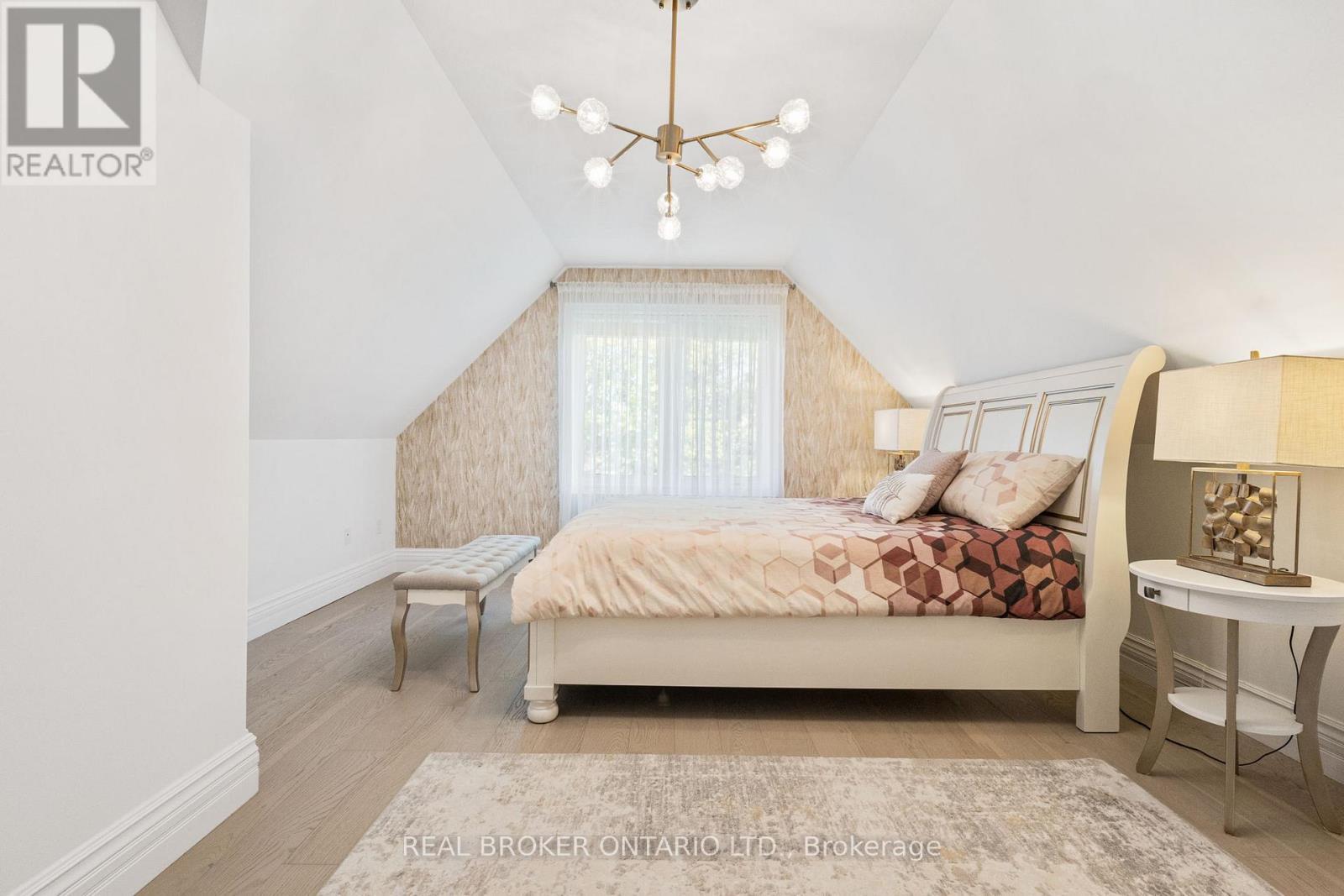 215 Black Maple Court, Kitchener, ON - Indoor Photo Showing Bedroom