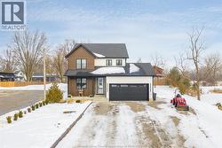 2618 COUNTY RD 27 Woodslee, ON N0R 1V0