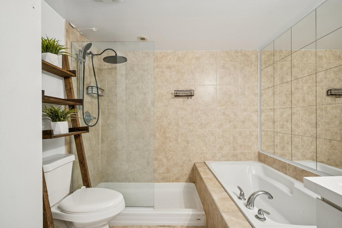 Bathroom - 103-7050 27E Avenue, Montréal (Saint-Léonard), QC - Indoor Photo Showing Bathroom