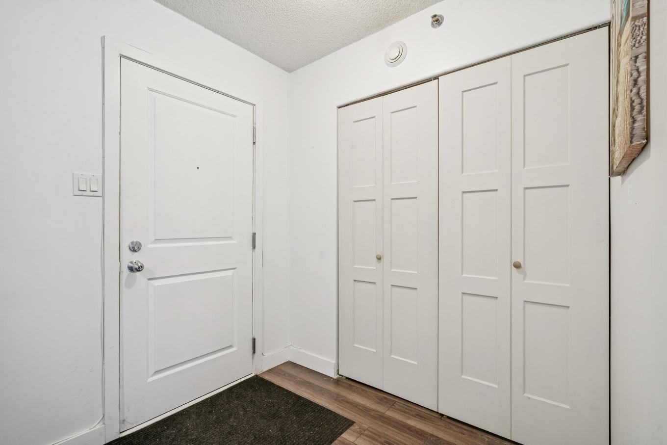 Hall - 103-7050 27E Avenue, Montréal (Saint-Léonard), QC - Indoor Photo Showing Other Room