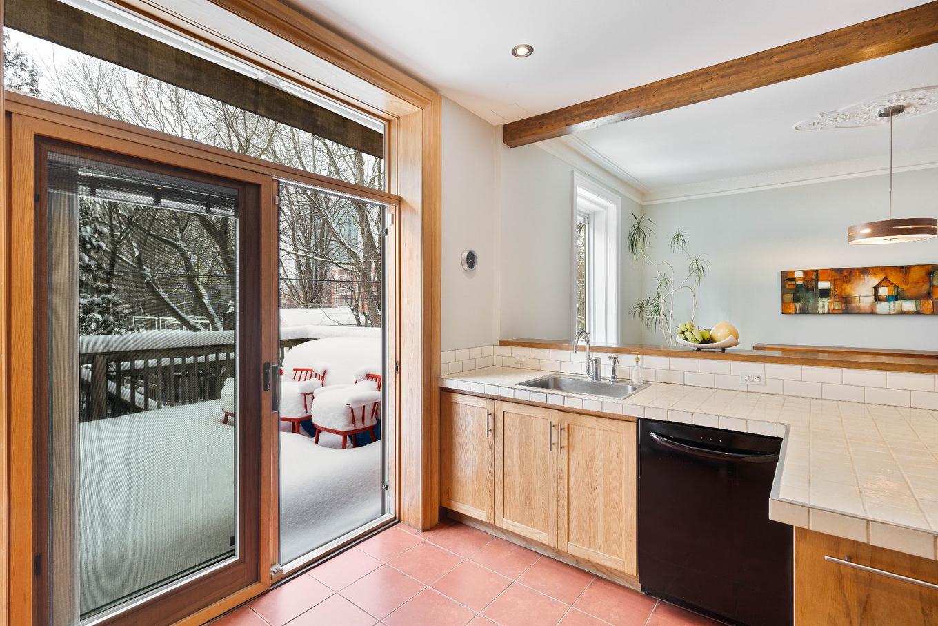 Cuisine - 4174 Av. De Melrose, Montréal (Côte-Des-Neiges/Notre-Dame-De-Grâce), QC - Indoor Photo Showing Kitchen