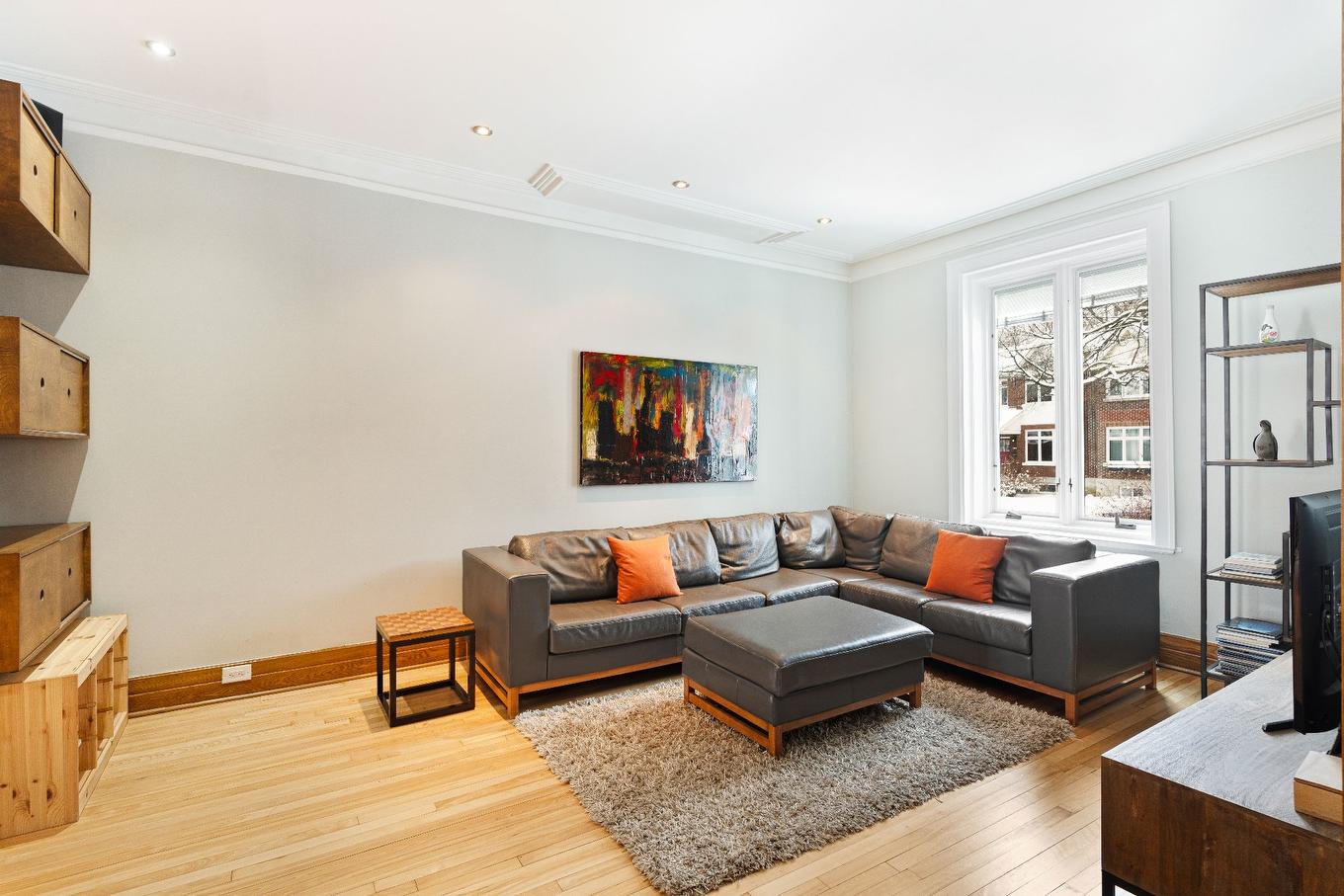 Salon - 4174 Av. De Melrose, Montréal (Côte-Des-Neiges/Notre-Dame-De-Grâce), QC - Indoor Photo Showing Living Room