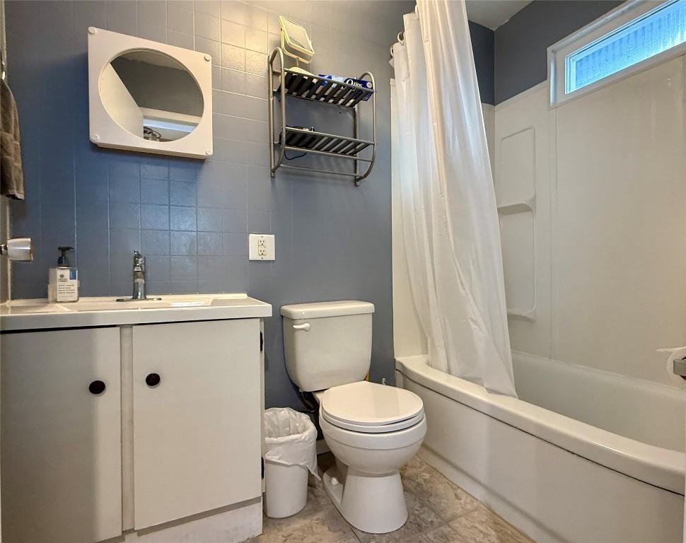 367 Fortier Street, Kimberley, BC - Indoor Photo Showing Bathroom