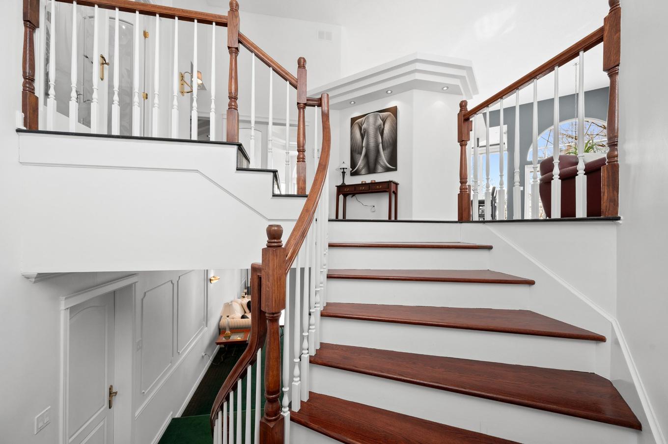 Staircase - 1455 Rue Des Quatre-Saisons, Sainte-Adèle, QC - Indoor Photo Showing Other Room