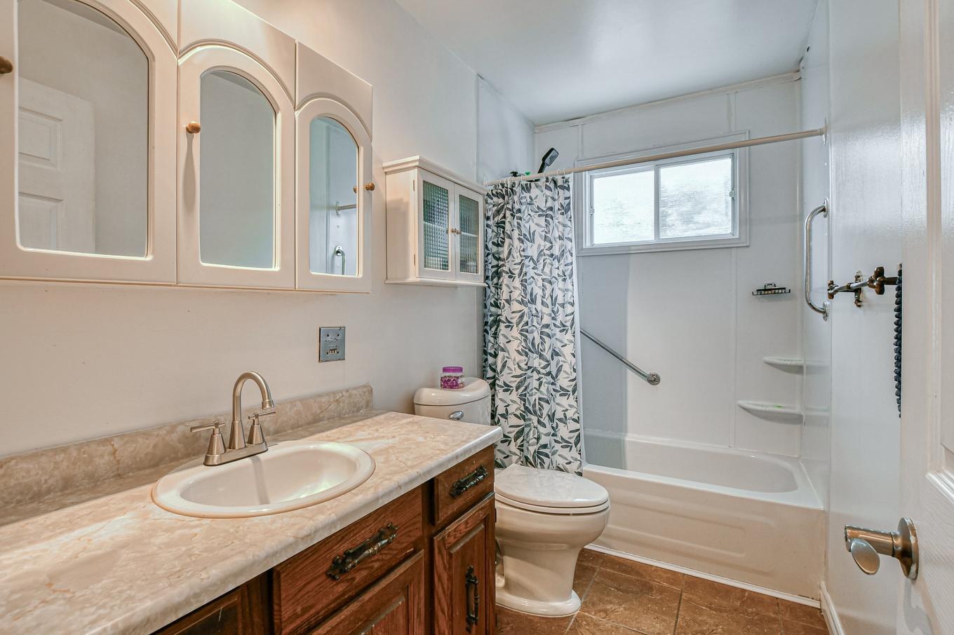 Salle de bains - 705 Rue Dufour, Mont-Tremblant, QC - Indoor Photo Showing Bathroom