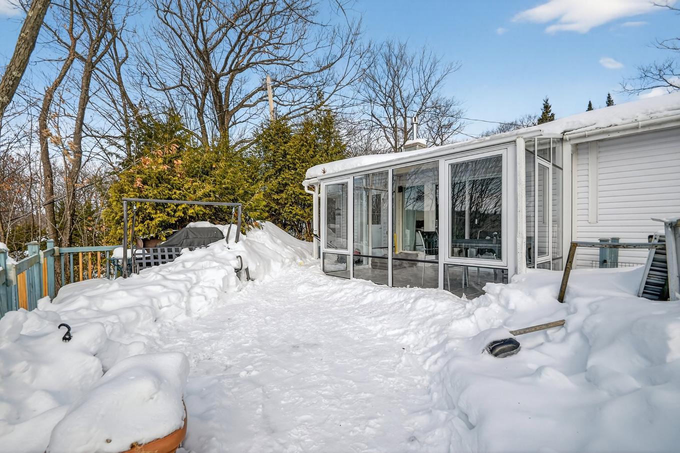 Cour - 14 60E Avenue, Saint-Hippolyte, QC - Outdoor