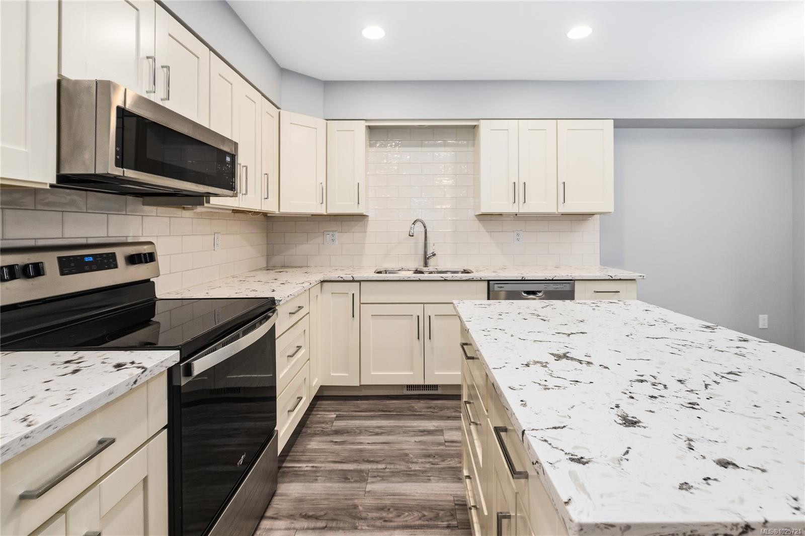 103-2899 River Rd, Chemainus, BC