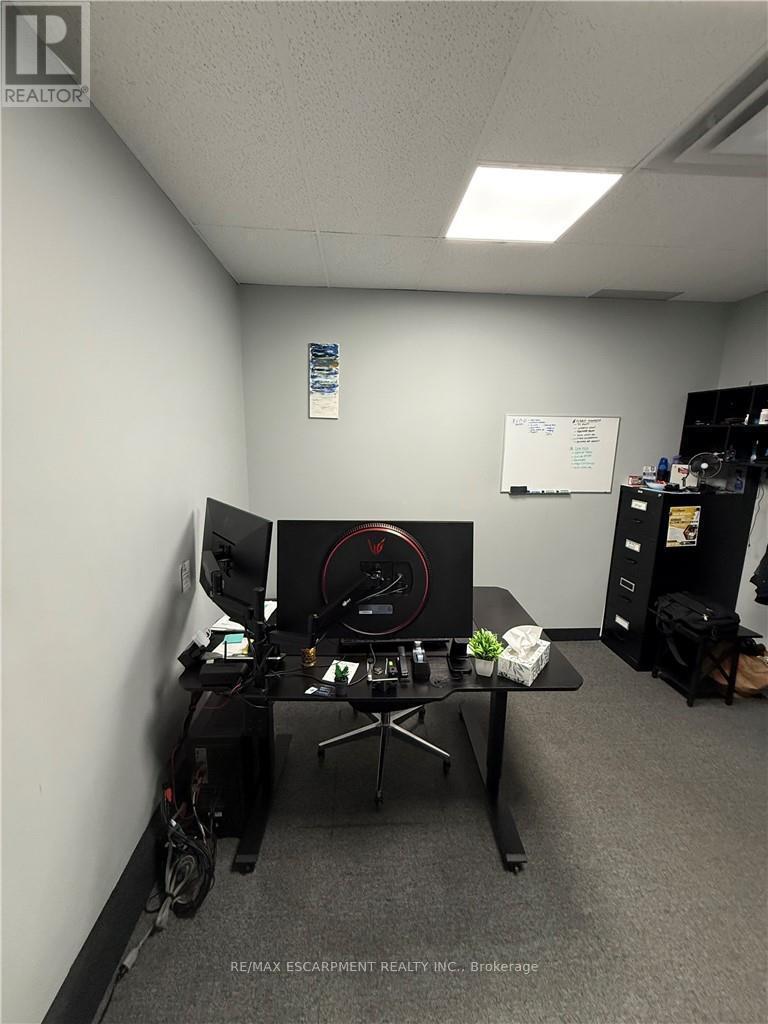 302 Brucedale Avenue, Hamilton, ON