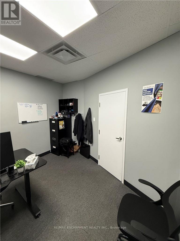 302 Brucedale Avenue, Hamilton, ON