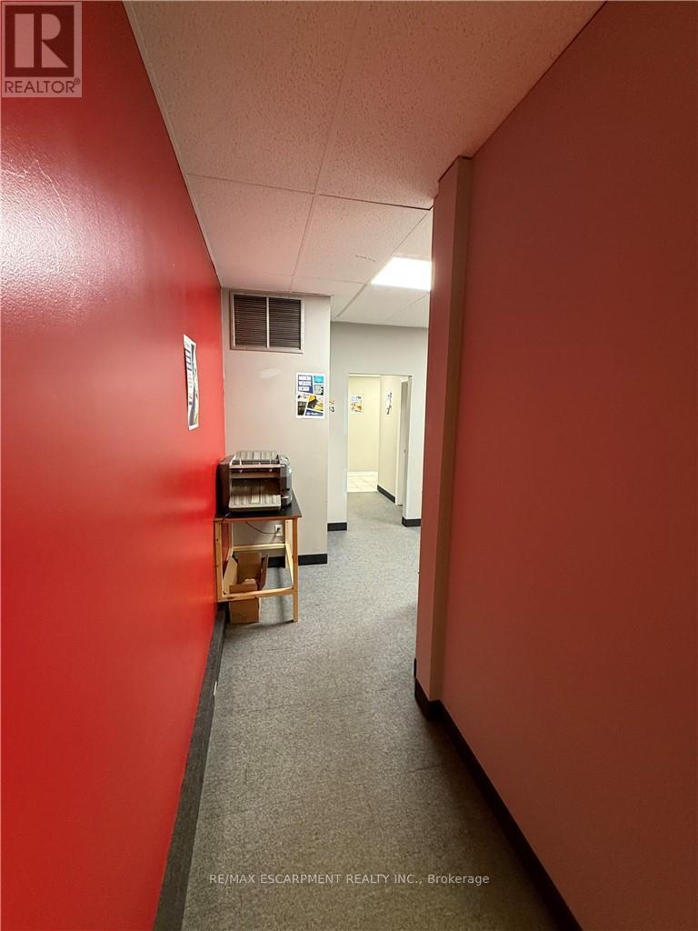 302 Brucedale Avenue, Hamilton, ON