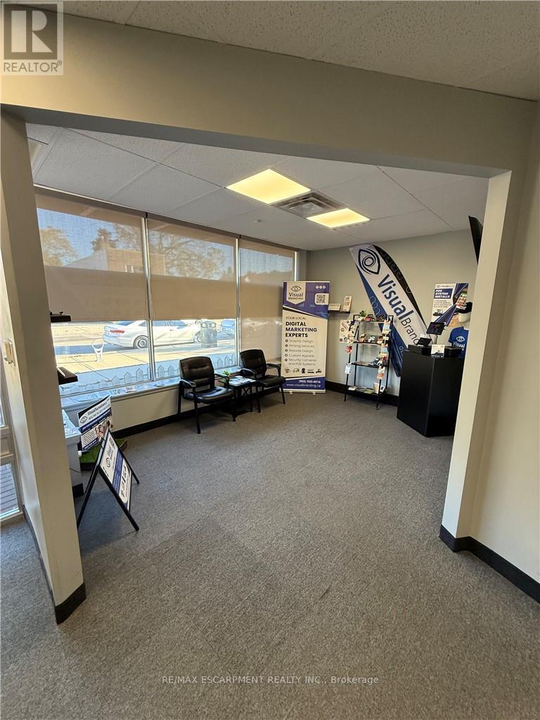 302 Brucedale Avenue, Hamilton, ON