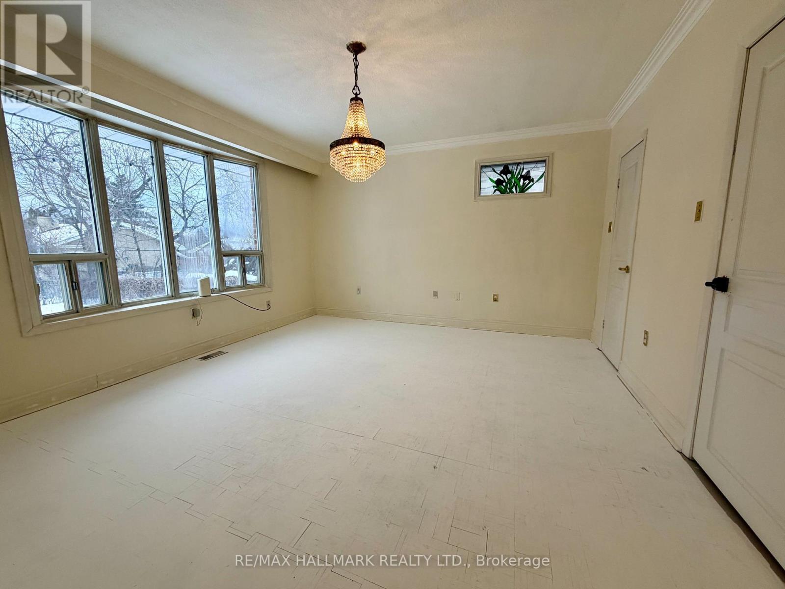 14 Alphonse Crescent, Mississauga, ON - Indoor Photo Showing Other Room