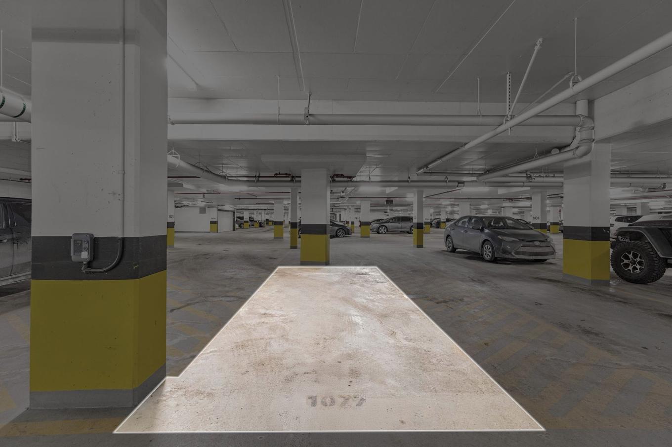 Garage - 413-112 Ch. De La Pointe-Nord, Montréal (Verdun/Île-Des-Soeurs), QC - Indoor Photo Showing Garage