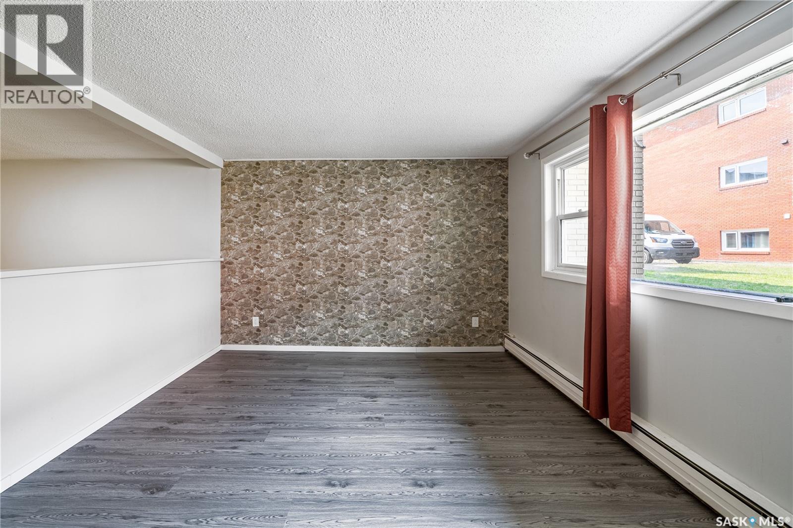 4 38 Spence Street, Regina, SK - Indoor Photo Showing Other Room