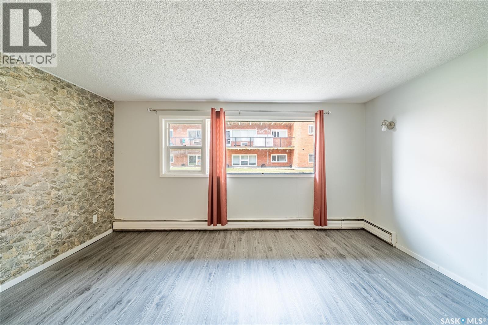4 38 Spence Street, Regina, SK - Indoor Photo Showing Other Room