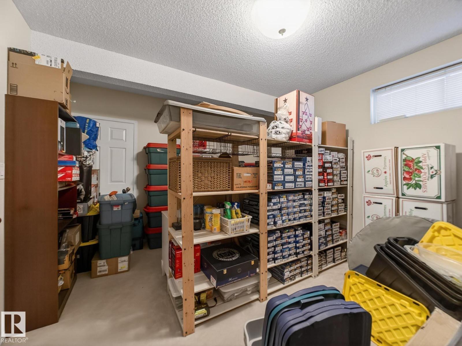 220 Ronning Cl Nw, Edmonton, AB - Indoor