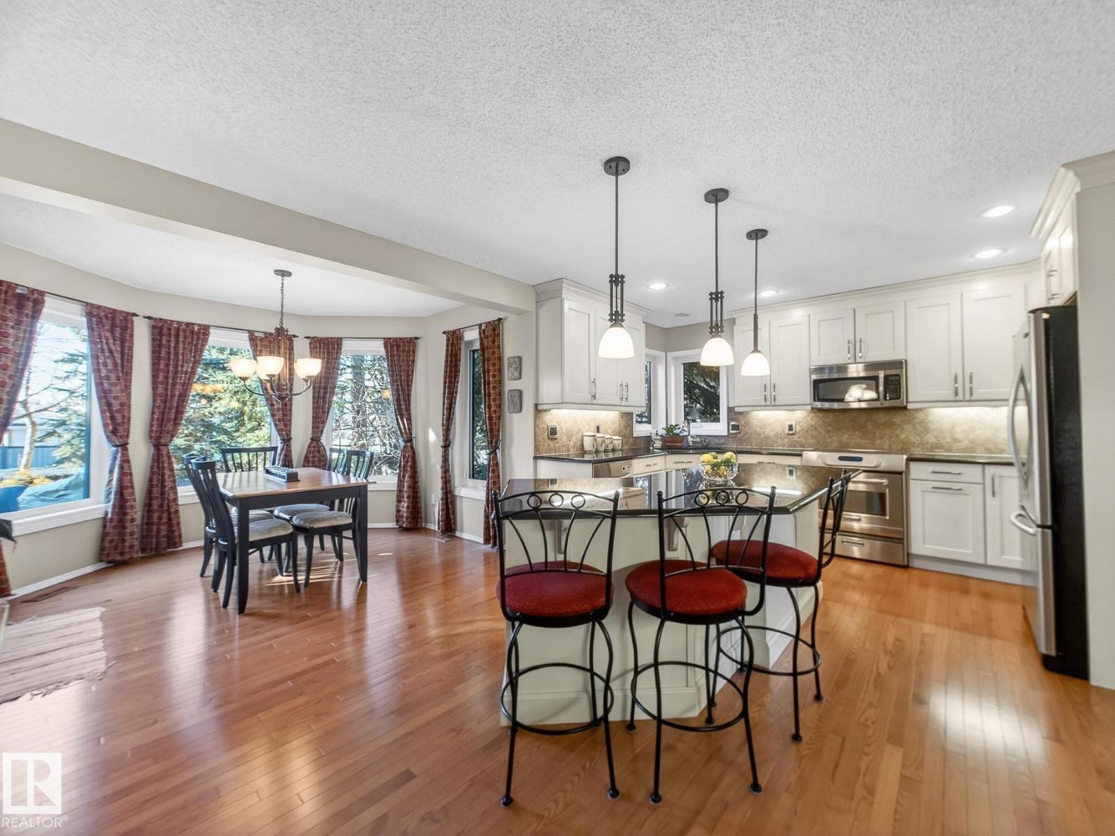 220 Ronning Cl Nw, Edmonton, AB - Indoor