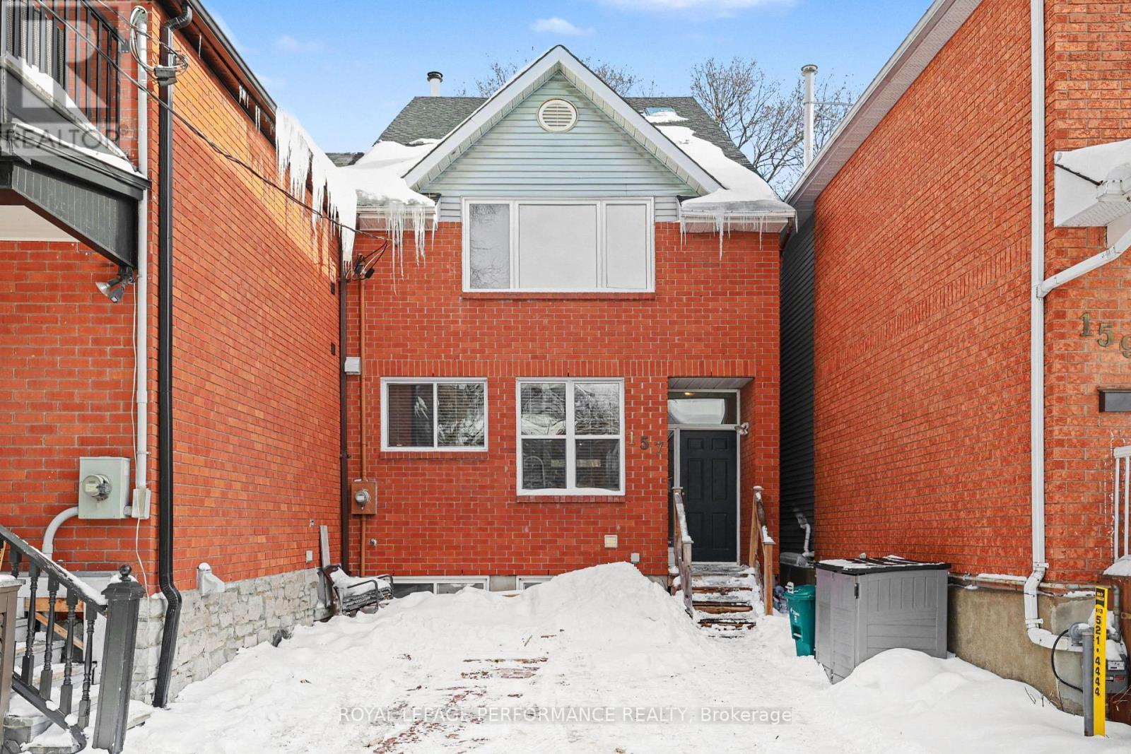 Parking at your front door - 157 Russell Avenue, Ottawa, ON - Outdoor With Exterior