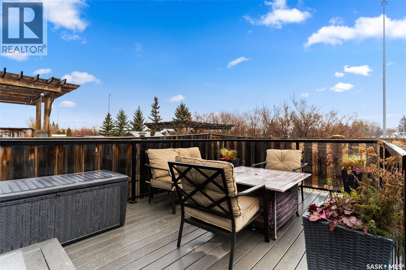 4613 Hames Crescent, Regina, SK - Outdoor With Deck Patio Veranda With Exterior