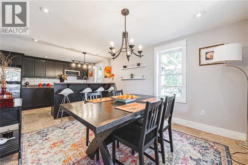 7721 Concession 5 Road, Caistor Centre, ON - Indoor Photo Showing Dining Room